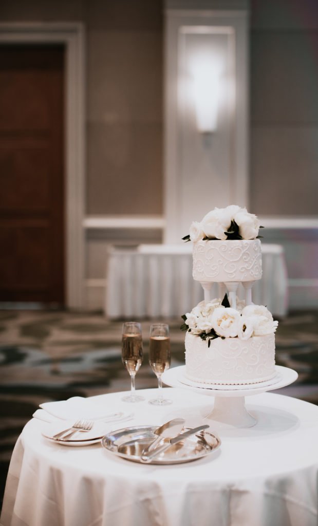 Holly Jonathan Teasers 19 of 20