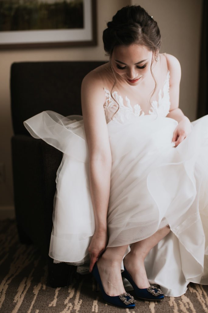 Holly Jonathan Teasers 7 of 20